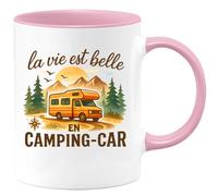 quotedazur - Mug la vie est belle en camping-car - Tasse Cadeau Camping-car - Rose/Céramique