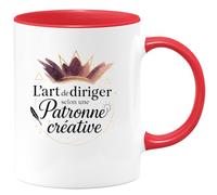 quotedazur - Mug L'art de diriger selon une Patronne créative - Tasse Cadeau Patronne Femme - Rouge/Céramique