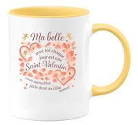quotedazur - Mug Ma belle, avec toi chaque jour est une Saint-Valentin (mais aujourd'hui j'ai le droit au câlin bonus) - Tasse Cadeau Amour, Saint-Valentin, Couple Femme - Jaune/Céramique