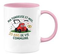quotedazur - Mug Ma tondeuse et moi, 20 ans de vie commune - Tasse Cadeau Humour Homme - Rose/Céramique