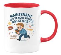 quotedazur - Mug Maintenant qui va nous voler nos stylos ? On était habitués ! - Tasse Cadeau Départ collègue - Rouge/Céramique