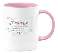 quotedazur - Mug Maîtresse : celle qui nous a donné des ailes pour voler vers le CE1 - Tasse Cadeau Maîtresse Femme - Rose/Céramique