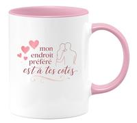 quotedazur - Mug mon endroit préféré est à tes côtés - Tasse Cadeau Saint-Valentin, Amour, Couple Femme - Rose/Céramique