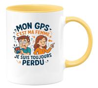 quotedazur - Mug Mon GPS c'est ma femme, je suis toujours perdu - Tasse Cadeau Humour Homme - Jaune/Céramique