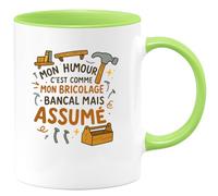quotedazur - Mug Mon humour c'est comme mon bricolage : bancal mais assumé - Tasse Cadeau Humour Homme - Vert/Céramique