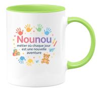 quotedazur - Mug Nounou : métier où chaque jour est une nouvelle aventure - Tasse Cadeau Nounou Femme - Vert/Céramique