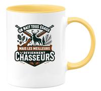 quotedazur - Mug On nait tous égaux mais les meilleurs deviennent chasseurs - Tasse Cadeau Chasseur Homme - Jaune/Céramique
