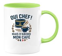 quotedazur - Mug Oui chef ! Mais d'abord mon café - Tasse Cadeau Gendarme Homme - Vert/Céramique