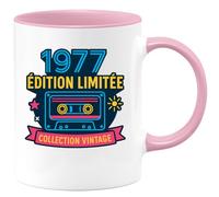 quotedazur - Mug Personnalisé Humour 1977 Édition Limitée Tasse Vintage Collection Exclusive Cadeau Original Unique Pour Noël Amateurs De Style Retro Et Années 70 - Rose/Céramique