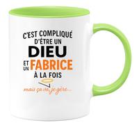 quotedazur - Mug Personnalisé Humour C'Est Compliqué D'Être Un Dieu Et Fabrice À La Fois, Mais Ça Va, Je Gère... Idée Cadeau Noël Originale Avec Tasse Humoristique - Vert/Céramique