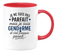 quotedazur - Mug Personnalisé Humour Je Ne Suis Pas Parfait, Mais Gendarme, C'Est Presque Pareil... Cadeau Original Tasse Spécial Homme - Rouge/Céramique