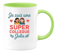 quotedazur - Mug Personnalisé Humour Je Suis Une Super Collègue Julie Fière Et Enthousiaste Cadeau Original Tasse Pour Noël Femme Idée Sympa - Vert/Céramique
