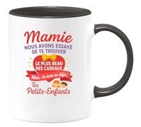 quotedazur - Mug Personnalisé Humour Mamie, Le Plus Beau Cadeau, C’Est Toi Déjà, Tes Petits- Enfants Unique Pour Noël Tasse Pleine D’Amour - Noir/Céramique