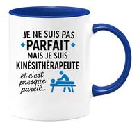 quotedazur - Mug Personnalisé Humour Pas Parfait Mais Kinésithérapeute, Un Cadeau Tasse Qui Fait Sourire Original Et Profession - Bleu/Céramique