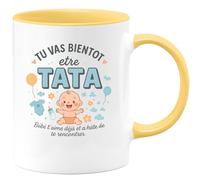 quotedazur - Mug Personnalisé Humour Prénom, Tu Seras Bientôt Tata, Bébé T'Aime Et A Hâte De Te Voir Cadeau Tasse Originale Pour Noël Future Annonce Amour - Jaune/Céramique