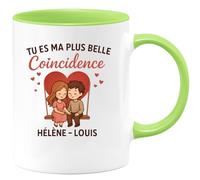 quotedazur - Mug Personnalisé Humour Tu Es Ma Plus Belle Coïncidence Hélène Louis Cadeau Original Tendre Tasse Pour Femme Avec Prénom Gravé Unique - Vert/Céramique