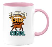 quotedazur - Mug Personnalisé Ne Jamais Sous- Estimer Une Femme Passionnée De Son Cheval Cadeau Tasse Pour Noël Passionnées D'Équitation Et Chevaux - Rose/Céramique