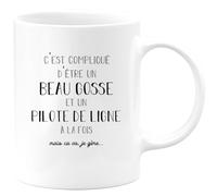 quotedazur - Mug Personnalisé Tasse Cadeau Original Humour Noël Compliqué D'Être Un Beau Gosse Et Un Pilote De Ligne À La Fois Mais Ça Va Je Gère - Blanc/Céramique