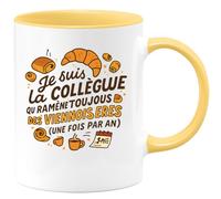 quotedazur - Mug Personnalisé Tasse Humour Je Suis La Collègue Qui Ramène Toujours Des Viennoiseries (Une Fois Par An) Cadeau Noël Original Départ - Jaune/Céramique