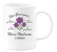 quotedazur - Mug Personnalisé Une Fleur Pour Ta Gentillesse, Sourire, Écoute, Patience. Merci Maîtresse Emma Cadeau Noël Tasse Gratitude Émouvante - Blanc/Céramique