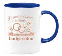 quotedazur - Mug Première année validée, on mérite notre badge coton - Tasse Cadeau Noces de coton Femme - Bleu/Céramique