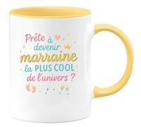 quotedazur - Mug Prête à devenir la marraine la plus cool de l'univers ? - Tasse Cadeau Baptême Demande Future Marraine Femme - Jaune/Céramique