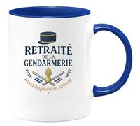 quotedazur - Mug Retraité de la gendarmerie mais toujours en service - Tasse Cadeau Gendarme Homme - Bleu/Céramique