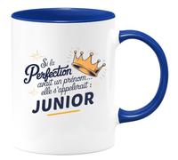 quotedazur - Mug Si La Perfection Avait Un Prénom Elle S’Appellerait Junior - Bleu/Céramique