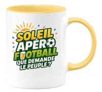 quotedazur - Mug soleil apéro football, que demande le peuple ? - Tasse Cadeau Football Homme - Jaune/Céramique