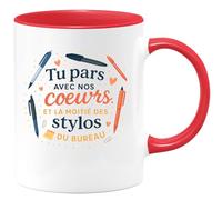 quotedazur - Mug Tu pars avec nos coeurs. Et la moitié des stylos du bureau - Tasse Cadeau Départ collègue - Rouge/Céramique