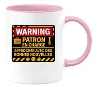 quotedazur - Mug WARNING : Patron en charge, approcher avec des bonnes nouvelles - Tasse Cadeau Patron Homme - Rose/Céramique