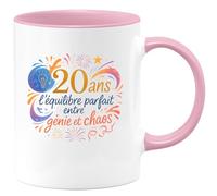 quotedazur - Mug20 ans : l'équilibre parfait entre génie et chaos - Tasse Cadeau 20 ans Femme - Rose/Céramique