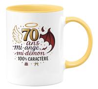 quotedazur - Mug70 ans : mi-ange, mi-démon, 100% caractère - Tasse Cadeau 70 ans Femme - Jaune/Céramique