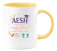 quotedazur - MugAESH : parce que magicienne c'était déjà pris - Tasse Cadeau AESH Femme - Jaune/Céramique