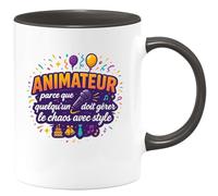 quotedazur - MugAnimateur : parce que quelqu'un doit gérer le chaos avec style - Tasse Cadeau Animateur Homme - Noir/Céramique