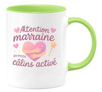 quotedazur - MugAttention marraine en mode câlins activé - Tasse Cadeau Marraine Femme - Vert/Céramique