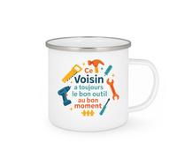 quotedazur - MugCe Voisin a toujours le bon outil au bon moment - Tasse Cadeau Voisin Homme - Blanc/Emaillé