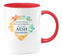 quotedazur - MugDerrière chaque élève qui progresse, il y a une AESH formidable - Tasse Cadeau AESH Femme - Rouge/Céramique