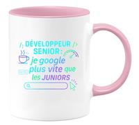 quotedazur - MugDéveloppeur senior : je google plus vite que les juniors - Tasse Cadeau Développeur informatique Homme - Rose/Céramique