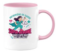 quotedazur - MugInfirmière de garde : super-héroïne sans cape mais avec des Crocs - Tasse Cadeau Infirmière Femme - Rose/Céramique