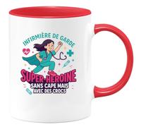 quotedazur - MugInfirmière de garde : super-héroïne sans cape mais avec des Crocs - Tasse Cadeau Infirmière Femme - Rouge/Céramique