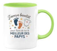 quotedazur - MugJ'arrive bientôt pour faire de toi le meilleur des papys - Tasse Cadeau Annonce Grossesse Naissance Papy Homme - Vert/Céramique