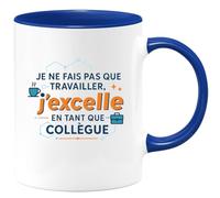 quotedazur - MugJe ne fais pas que travailler, j'excelle en tant que collègue - Tasse Cadeau Collègue Homme - Bleu/Céramique