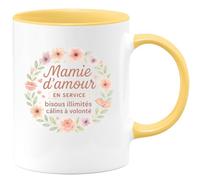 quotedazur - MugMamie d'amour en service : bisous illimités, câlins à volonté - Tasse Cadeau Mamie Femme - Jaune/Céramique
