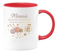 quotedazur - MugMamie tricoteuse de bonheur et tisseuse de souvenirs - Tasse Cadeau Mamie Femme - Rouge/Céramique