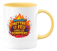 quotedazur - MugMon métier ? Mettre le feu sans les pompiers - Tasse Cadeau Animateur Homme - Jaune/Céramique