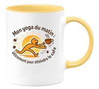 quotedazur - MugMon yoga du matin : étirement pour atteindre le café - Tasse Cadeau Humour Femme - Jaune/Céramique