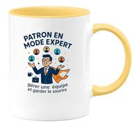 quotedazur - MugPatron en mode expert : gérer une équipe et garder le sourire - Tasse Cadeau Patron Homme - Jaune/Céramique