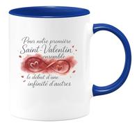 quotedazur - MugPour notre première Saint-Valentin ensemble, le début d'une infinité d'autres - Tasse Cadeau Amour, Saint-Valentin, Couple Femme - Bleu/Céramique