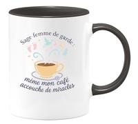quotedazur - MugSage-femme de garde : même mon café accouche de miracles - Tasse Cadeau Sage Femme Femme - Noir/Céramique